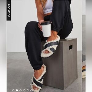 NEW WOT VICI Billini Zelie Sandal- black